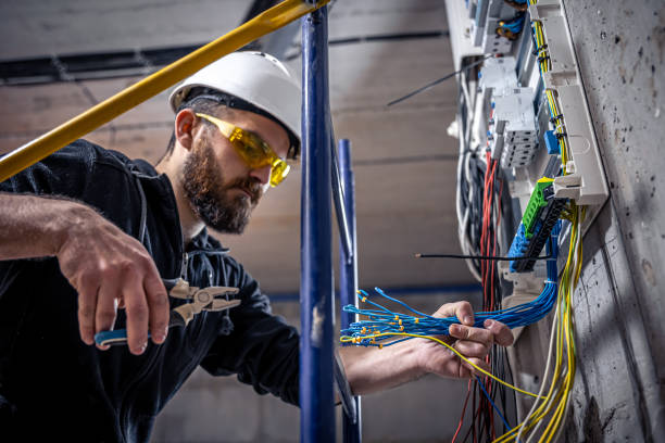Best Affordable Emergency Electrician  in Boyne City, MI